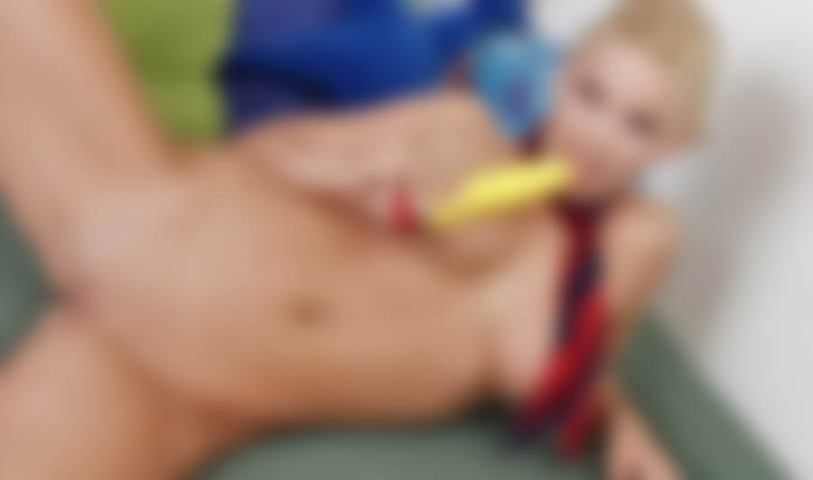 Sex Chat mit nassen Muschis und ihren Spielzeugen